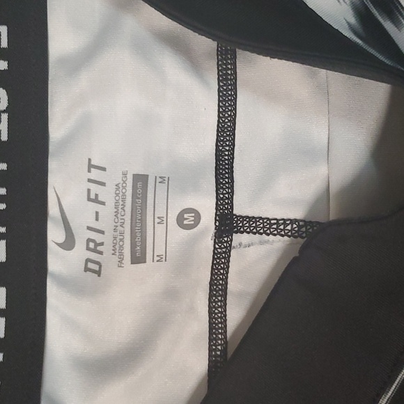 NIKE Tights - Picture 2 of 3